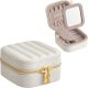 Kis utazó ékszerdoboz tükörrel és rekeszekkel fehér